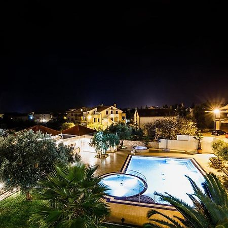 City Pool Apartments Novalja Ngoại thất bức ảnh