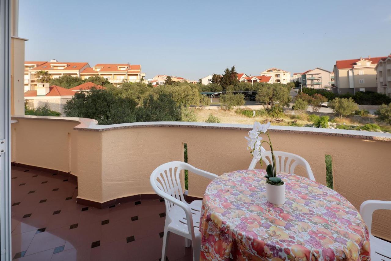 City Pool Apartments Novalja Ngoại thất bức ảnh