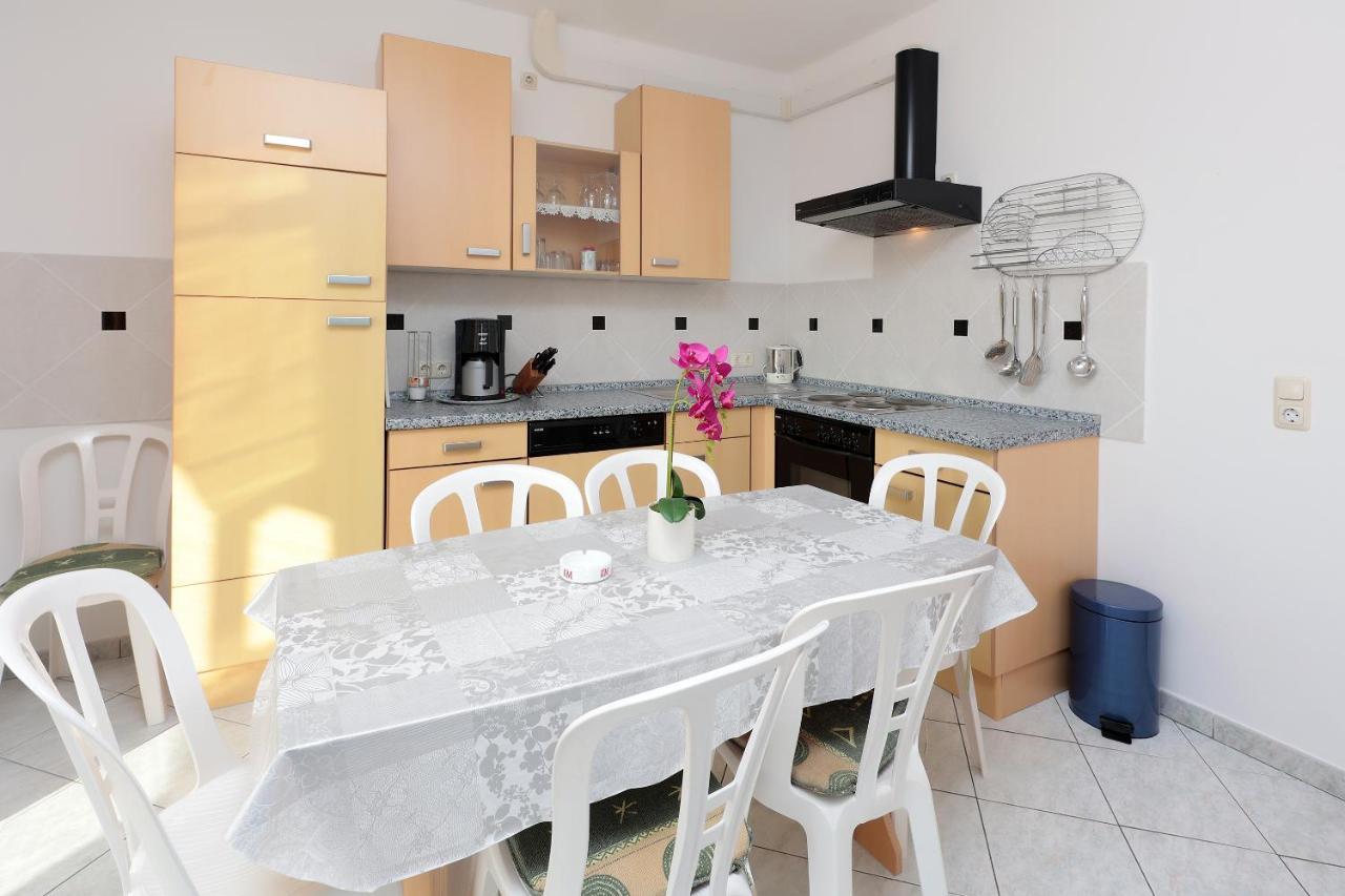 City Pool Apartments Novalja Ngoại thất bức ảnh
