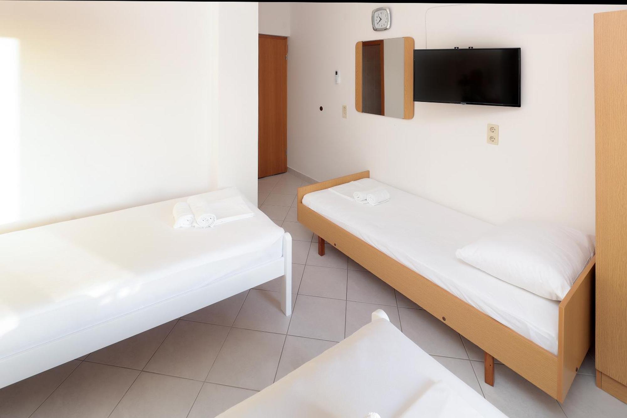 City Pool Apartments Novalja Ngoại thất bức ảnh