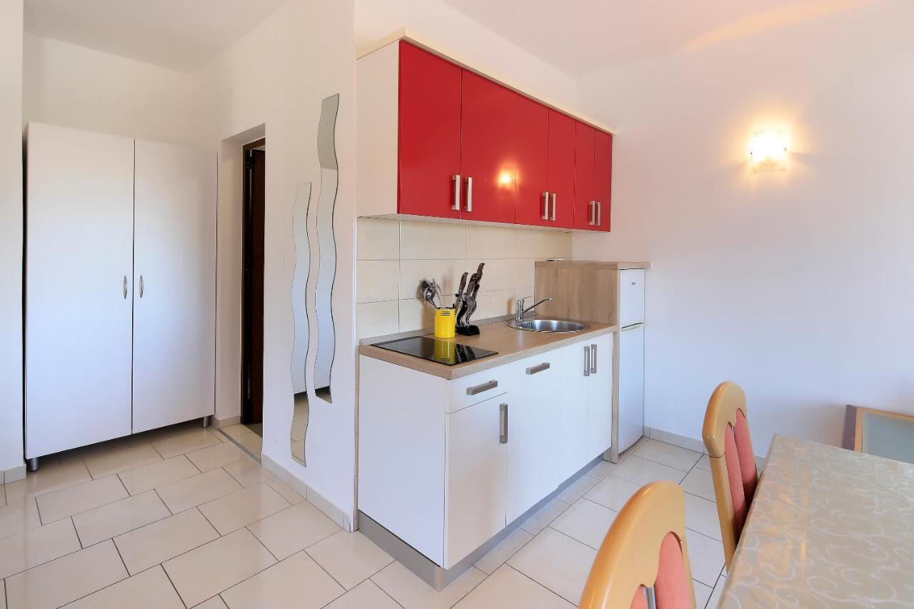 City Pool Apartments Novalja Ngoại thất bức ảnh