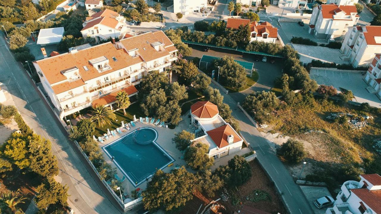 City Pool Apartments Novalja Ngoại thất bức ảnh